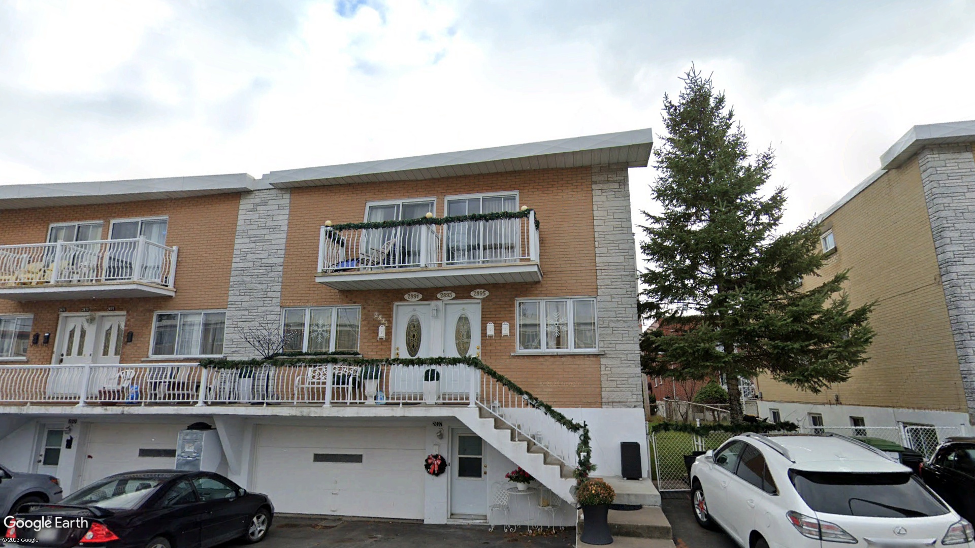 Tax Sale Montreal, Quebec - 050549-74