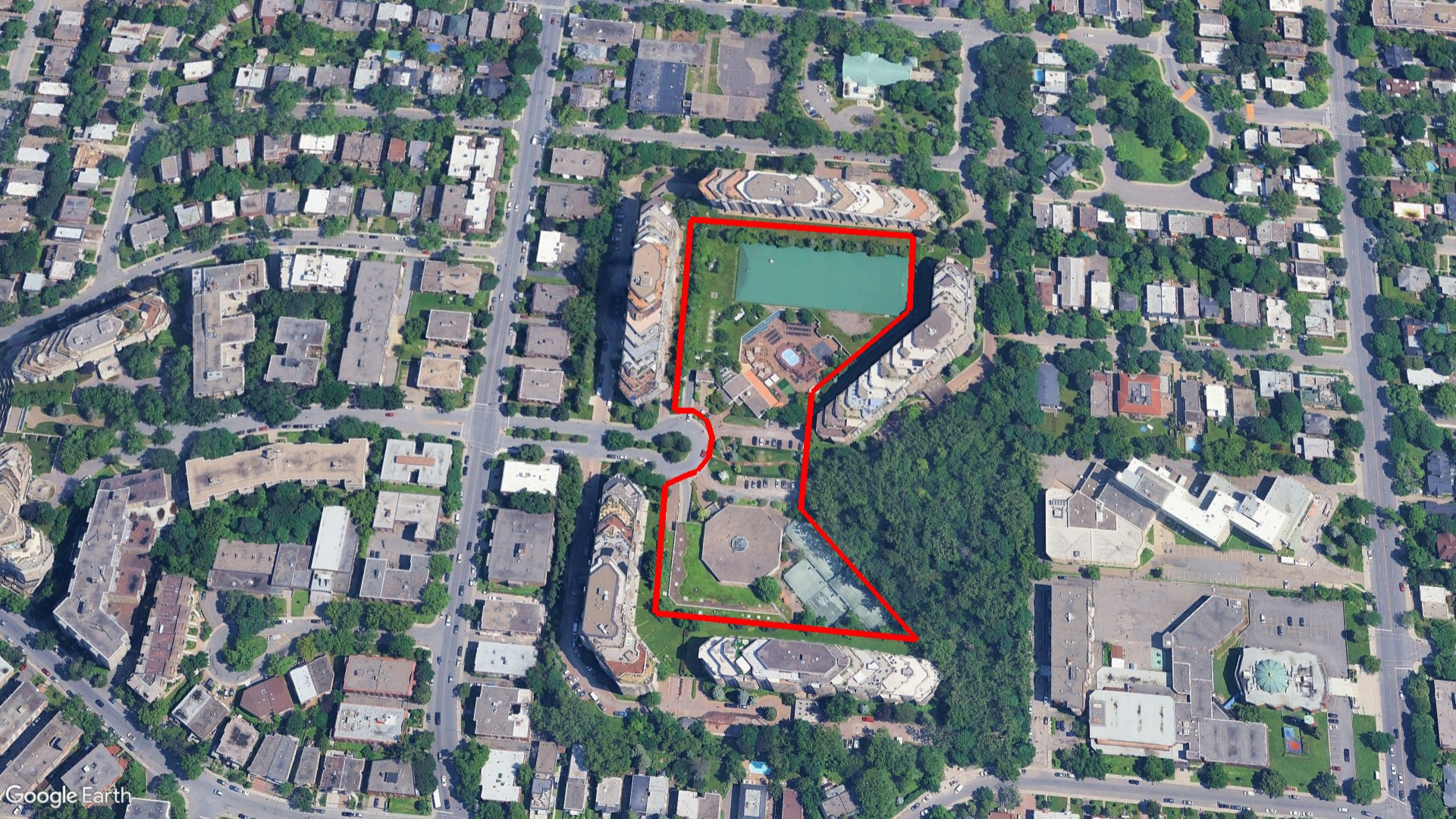 Tax Sale Montreal, Quebec - 492320-23