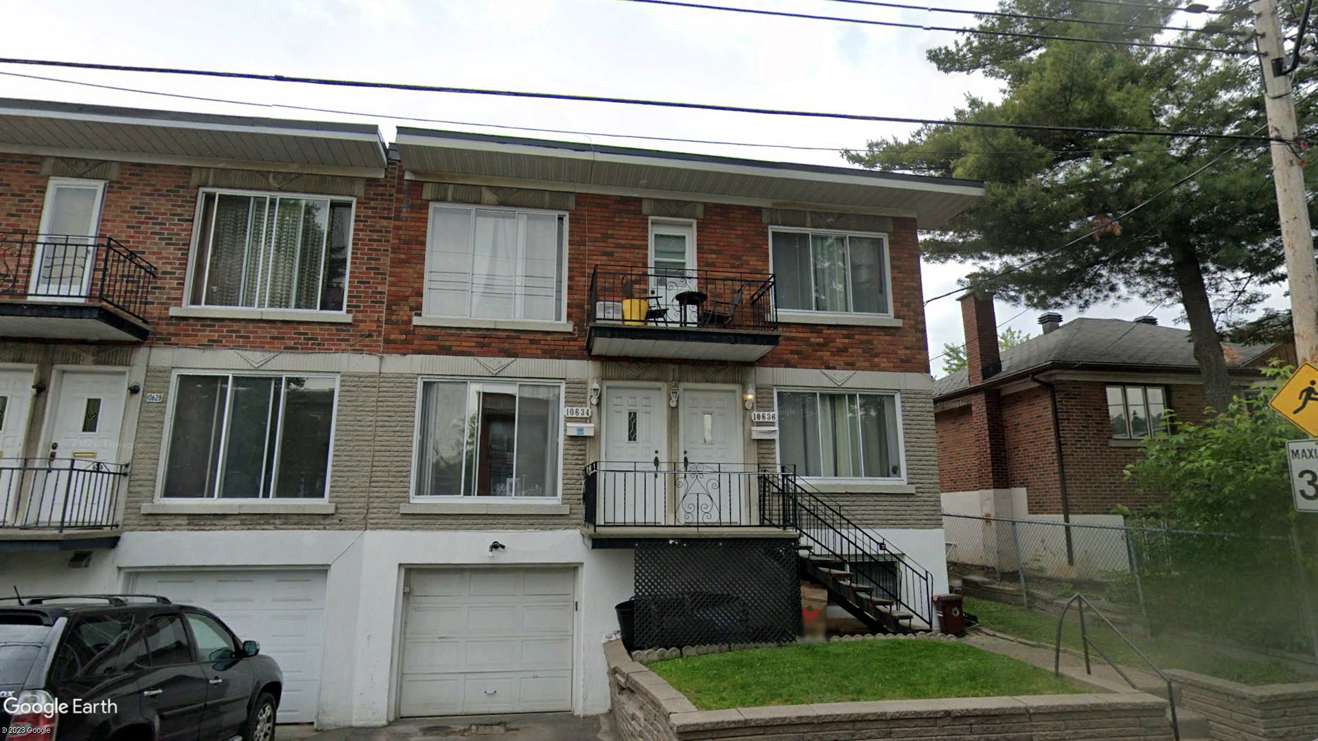 Tax Sale Montreal, Quebec - 020704-15 