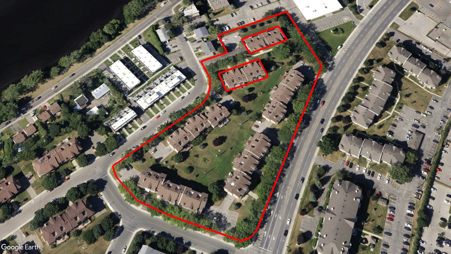 Tax Sale Montreal, Quebec - 041224-41