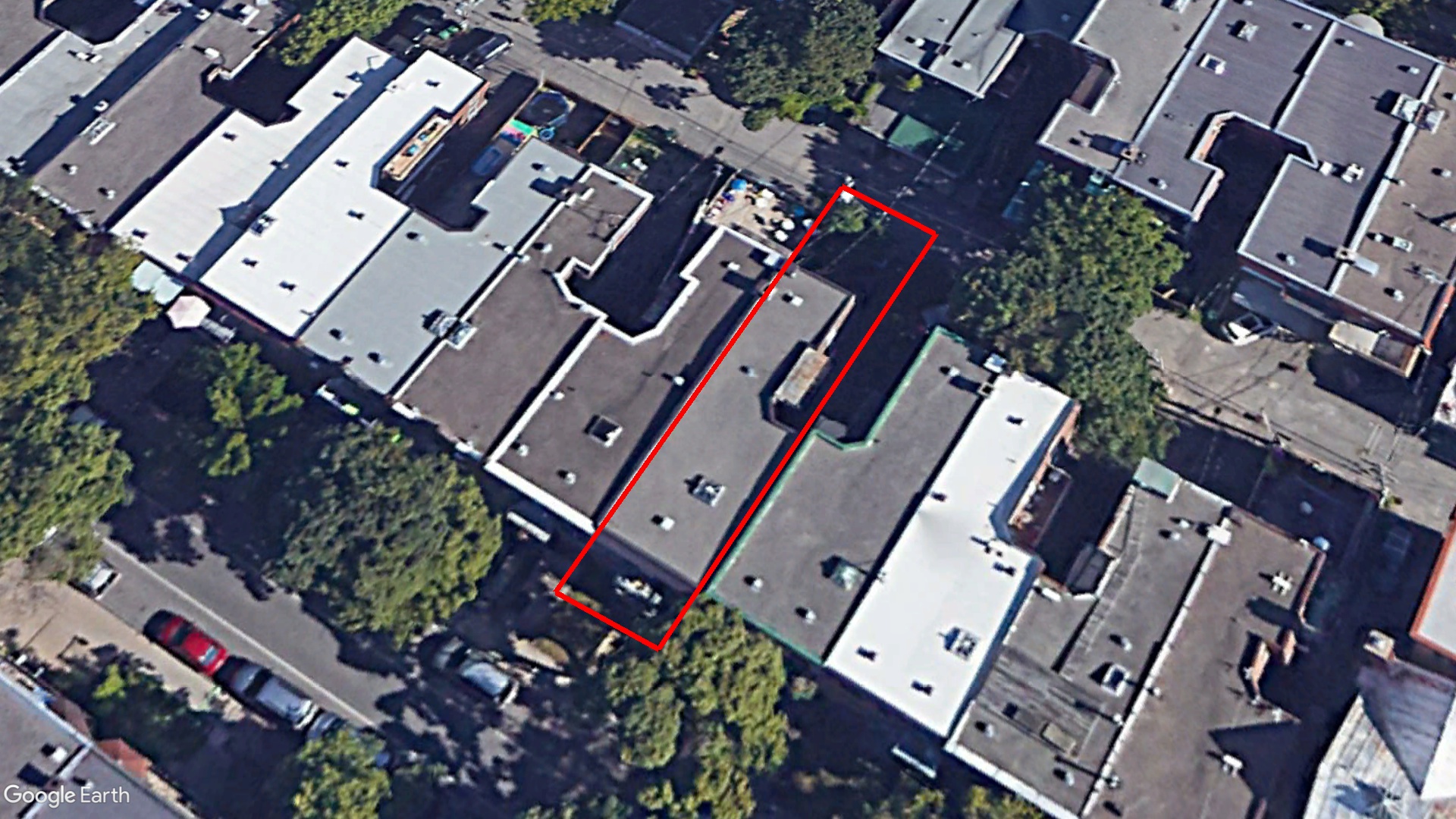 Tax Sale Montreal, Quebec - 030330-67