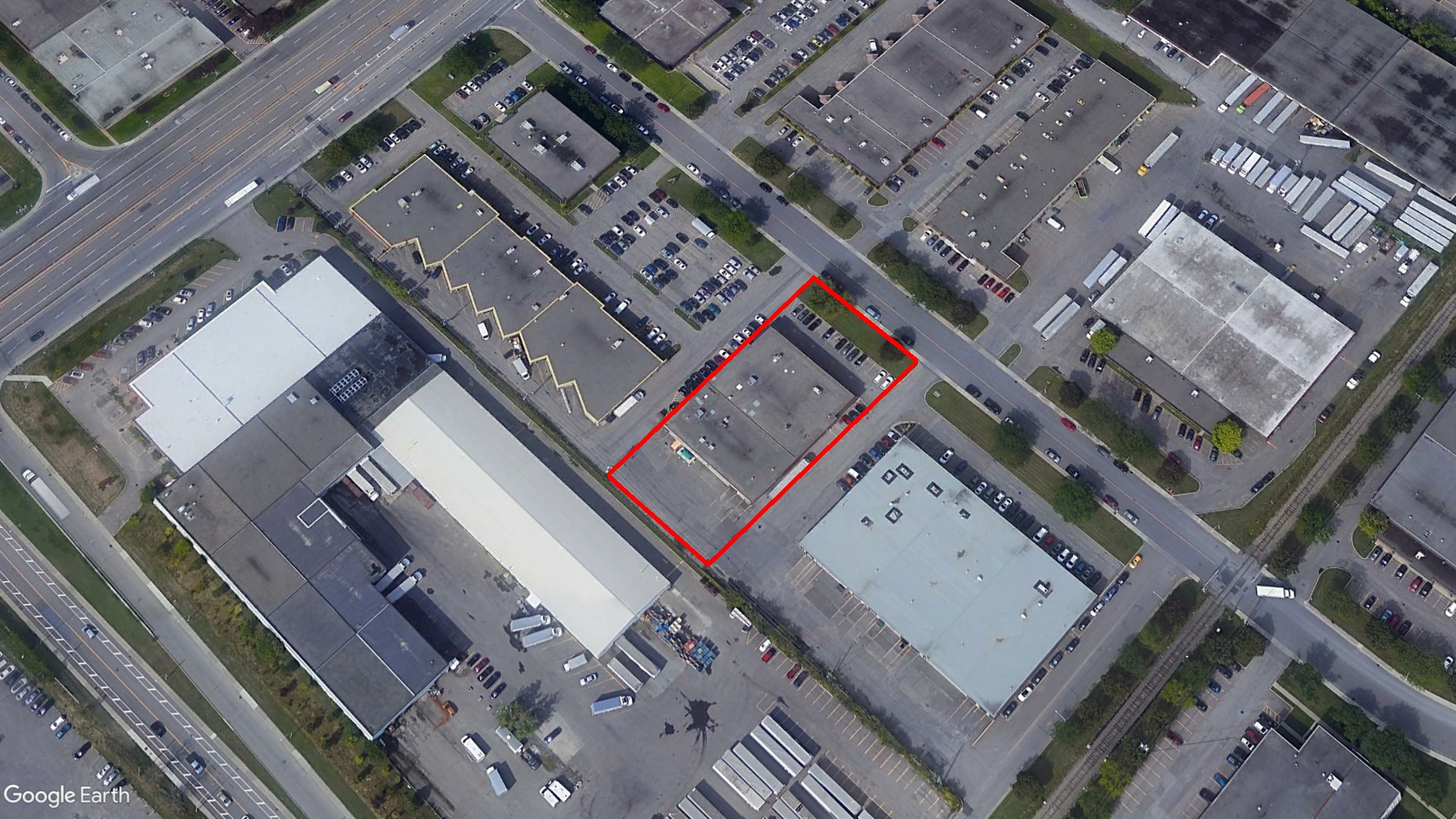 Tax Sale Montreal, Quebec - 041013-95