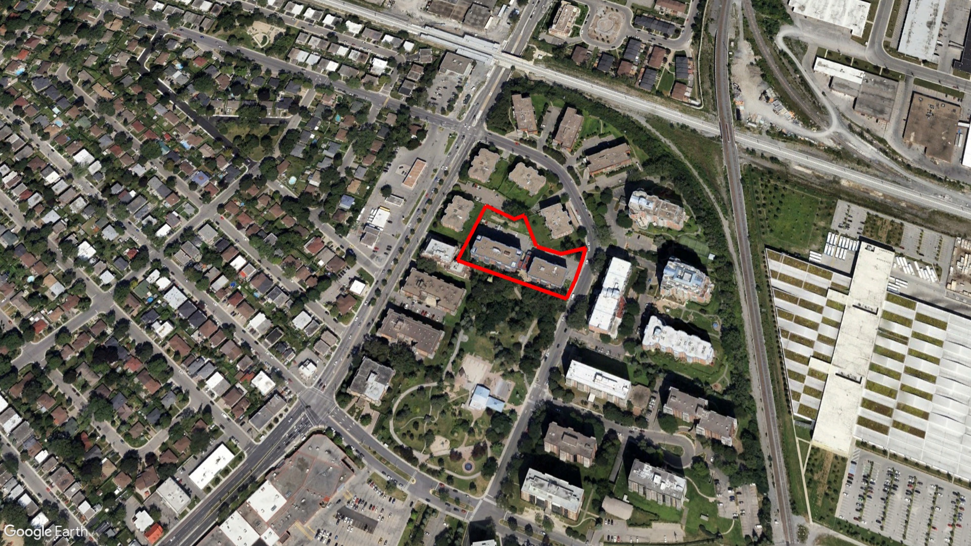 Tax Sale Montreal, Quebec - 051250-74