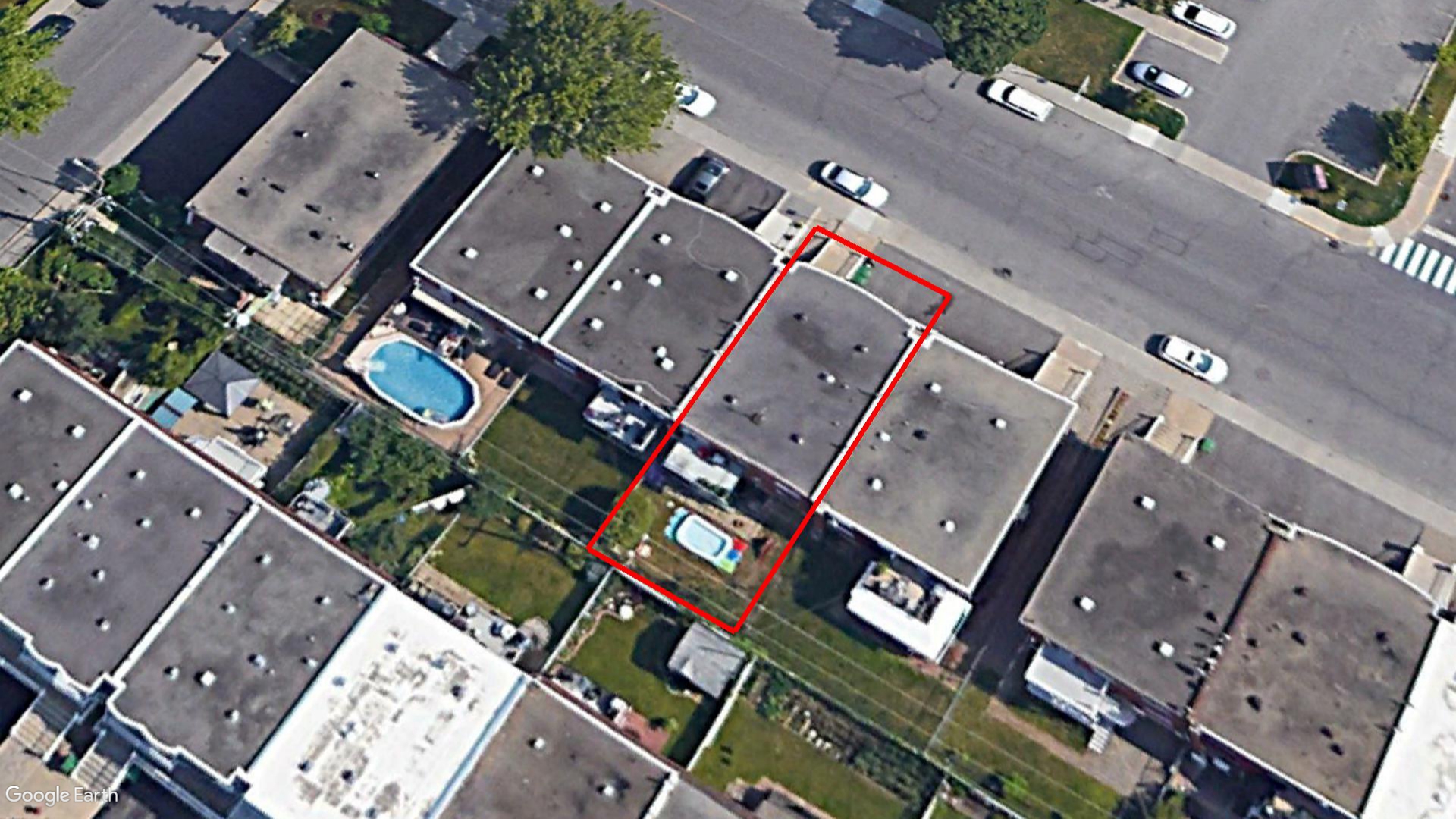 Tax Sale Montreal, Quebec - 040323-39