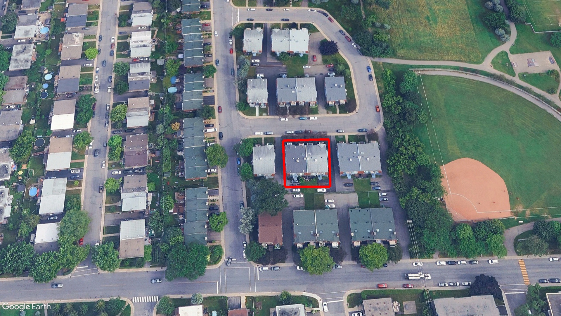 Tax Sale Montreal, Quebec - 050608-30