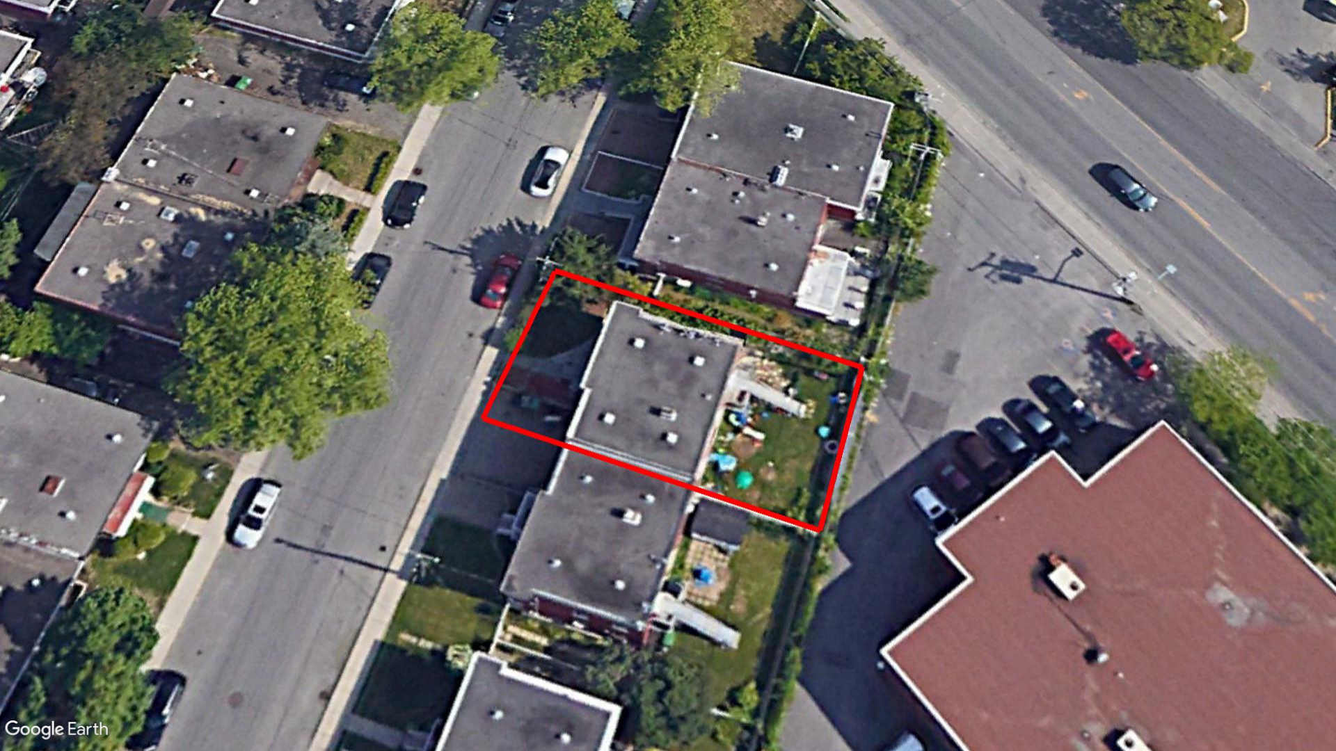 Tax Sale Montreal, Quebec - 040270-99