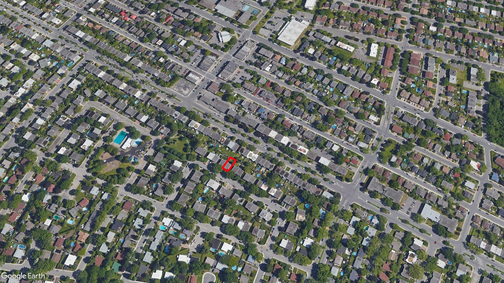 Tax Sale Montreal, Quebec - 020311-99