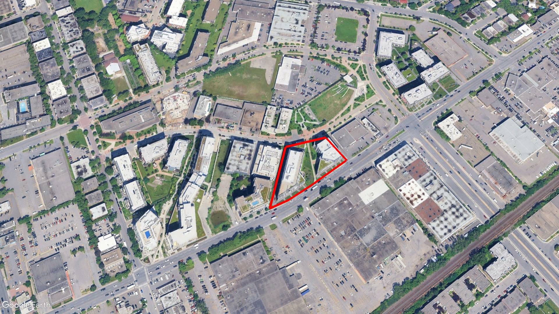 Tax Sale Montreal, Quebec - 470041-99