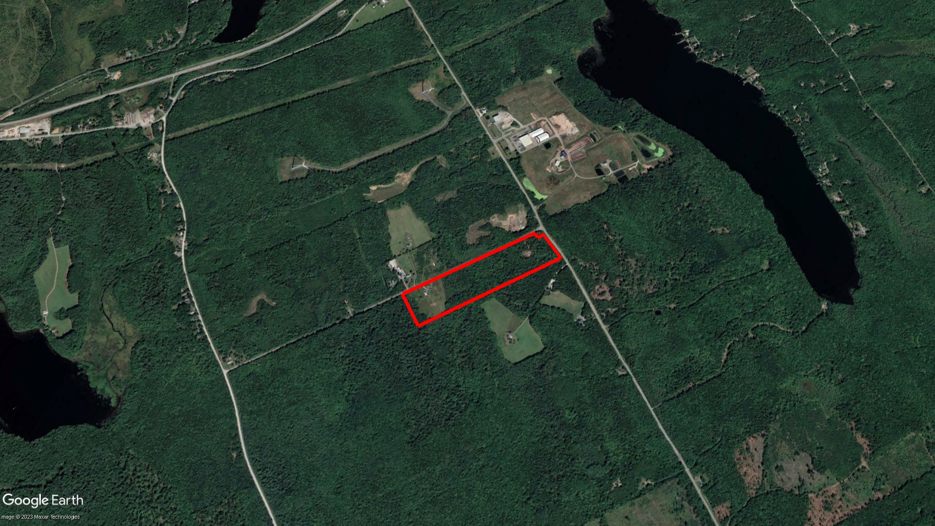 Tax Sale Lunenburg, Nova Scotia - 02323575