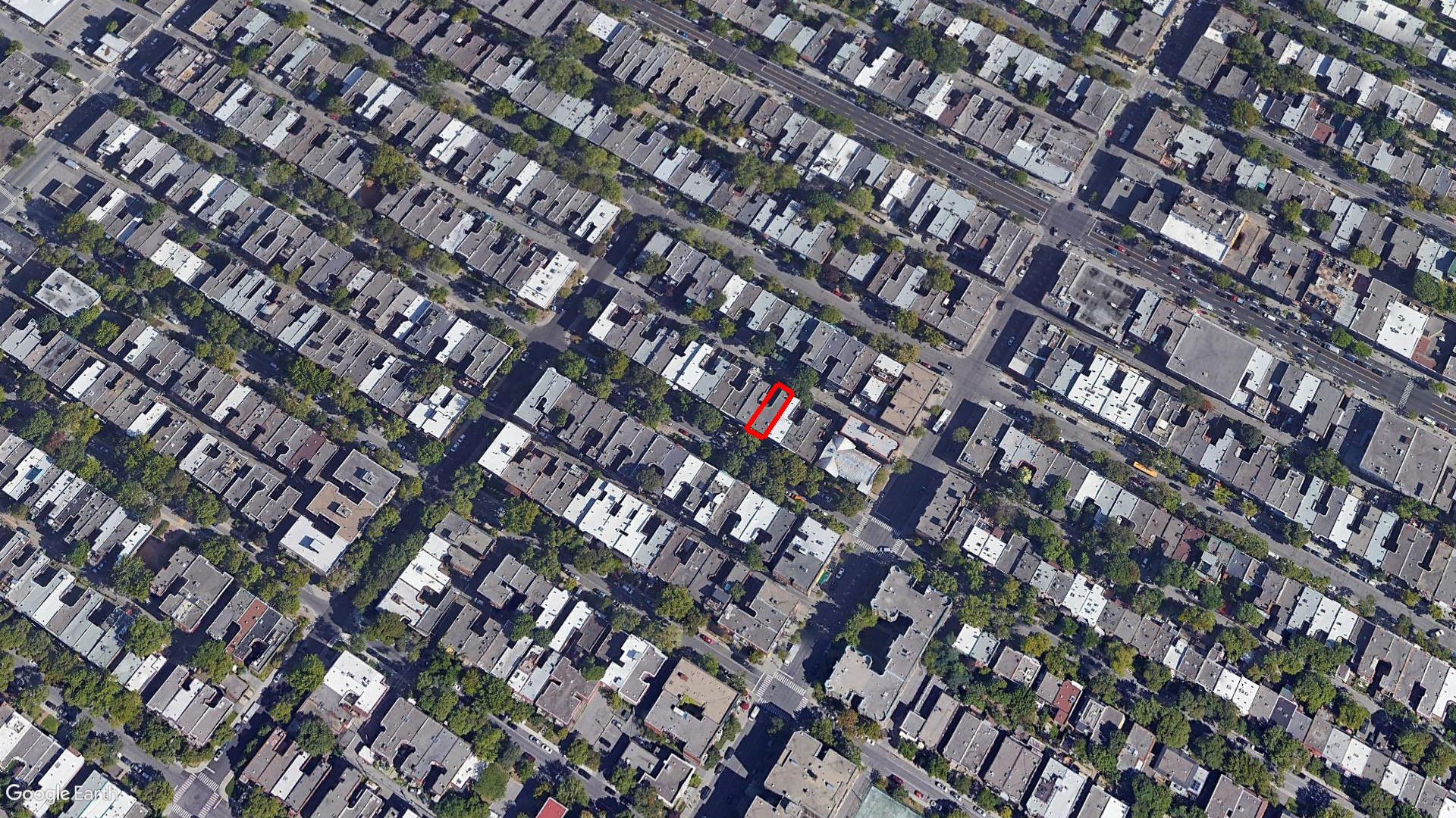 Tax Sale Montreal, Quebec - 030330-63