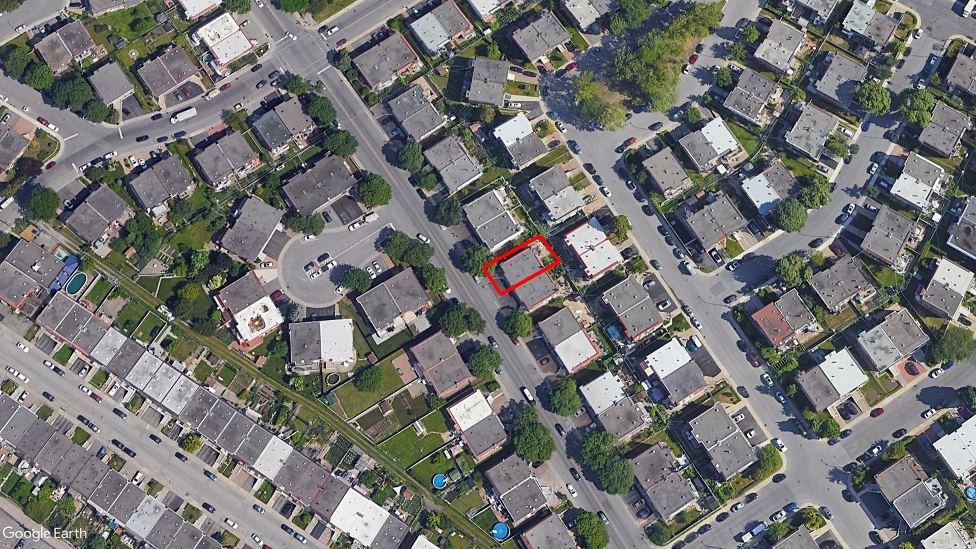 Tax Sale Montreal, Quebec - 020887-05