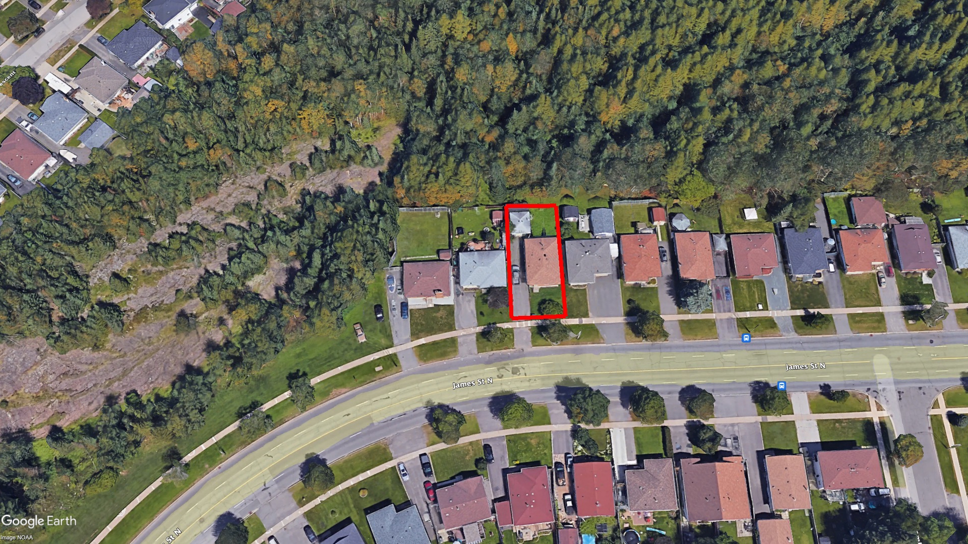 Tax Sale Thunder Bay, Ontario - 02 101 72302 0000