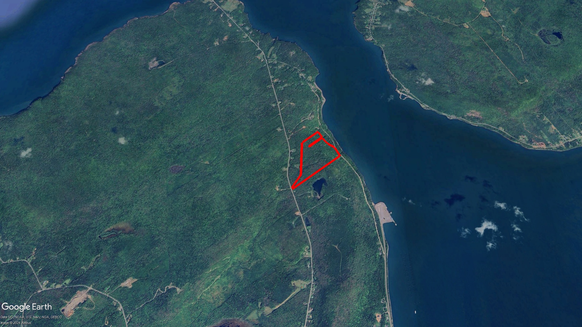 Tax Sale Digby, Nova Scotia - 02206285