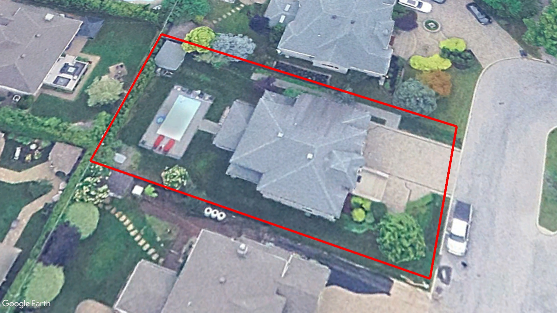 Tax Sale Montreal, Quebec - 050828-16