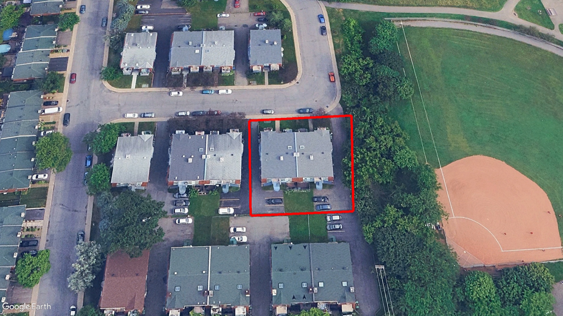 Tax Sale Montreal, Quebec - 050608-94