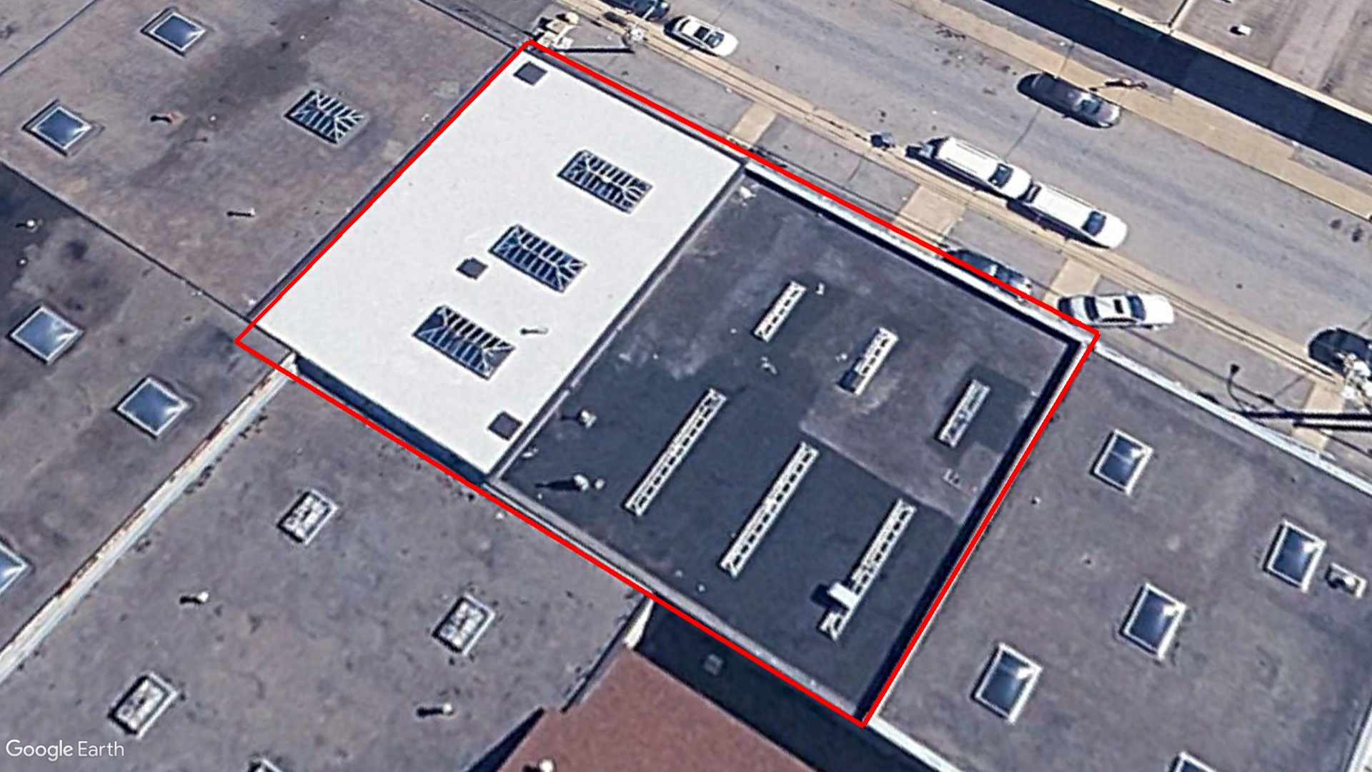 Tax Sale Montreal, Quebec - 020705-22