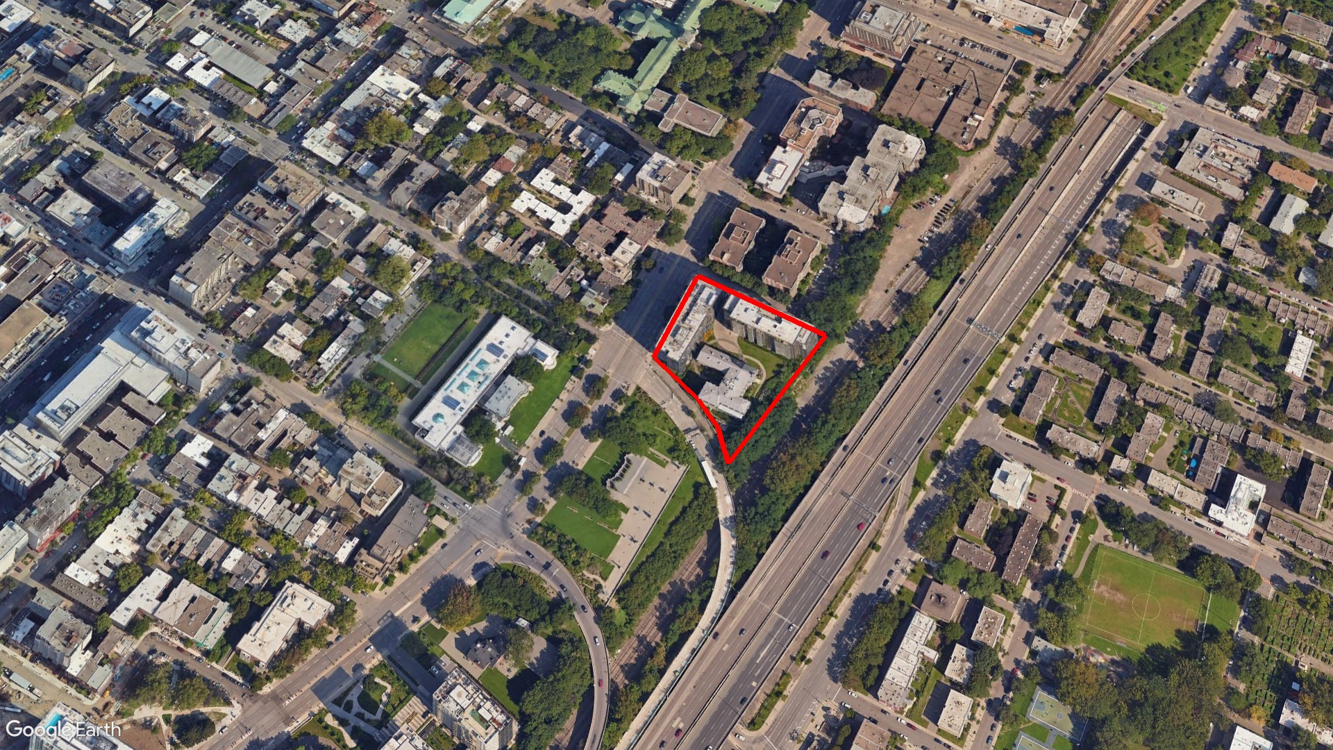 Tax Sale Montreal, Quebec - 260068-72