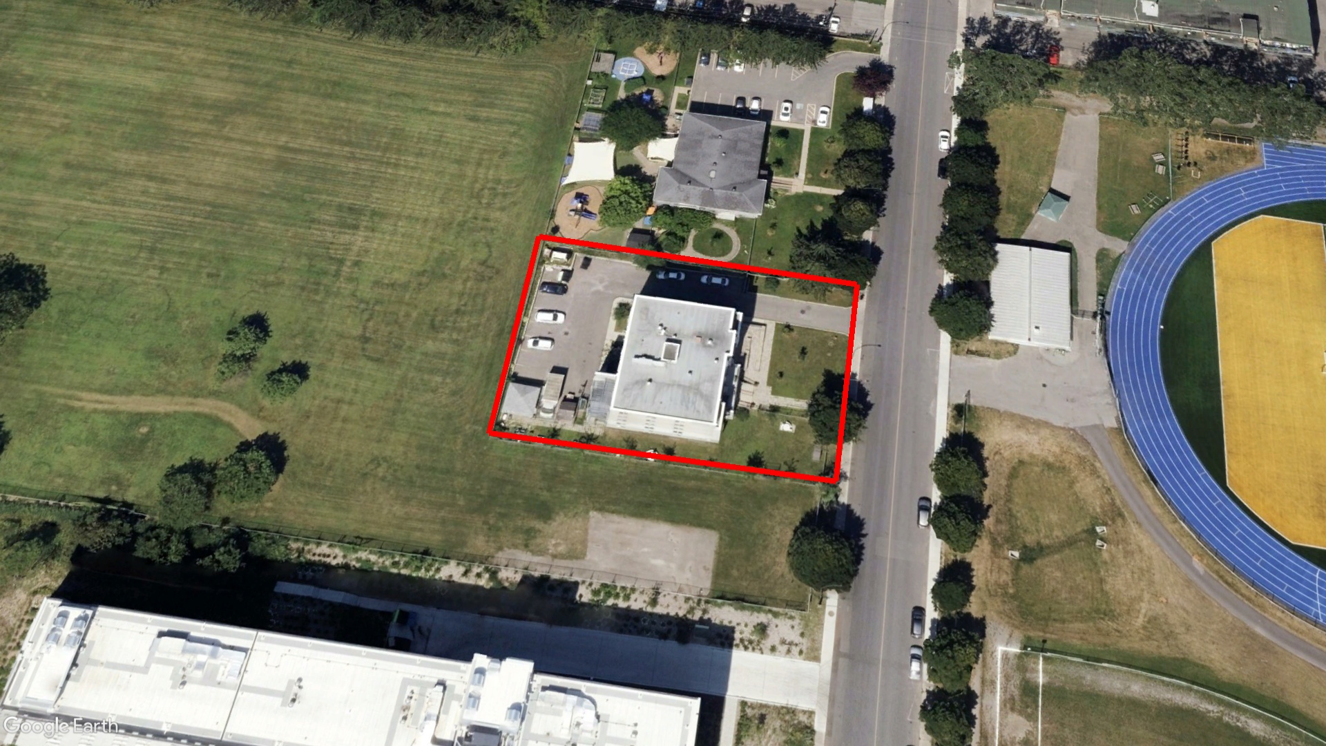 Tax Sale Montreal, Quebec - 051583-59