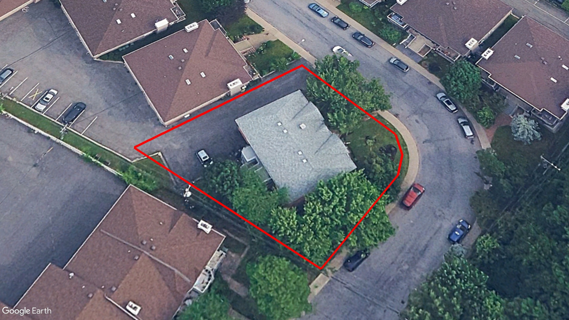 Tax Sale Montreal, Quebec - 041503-25