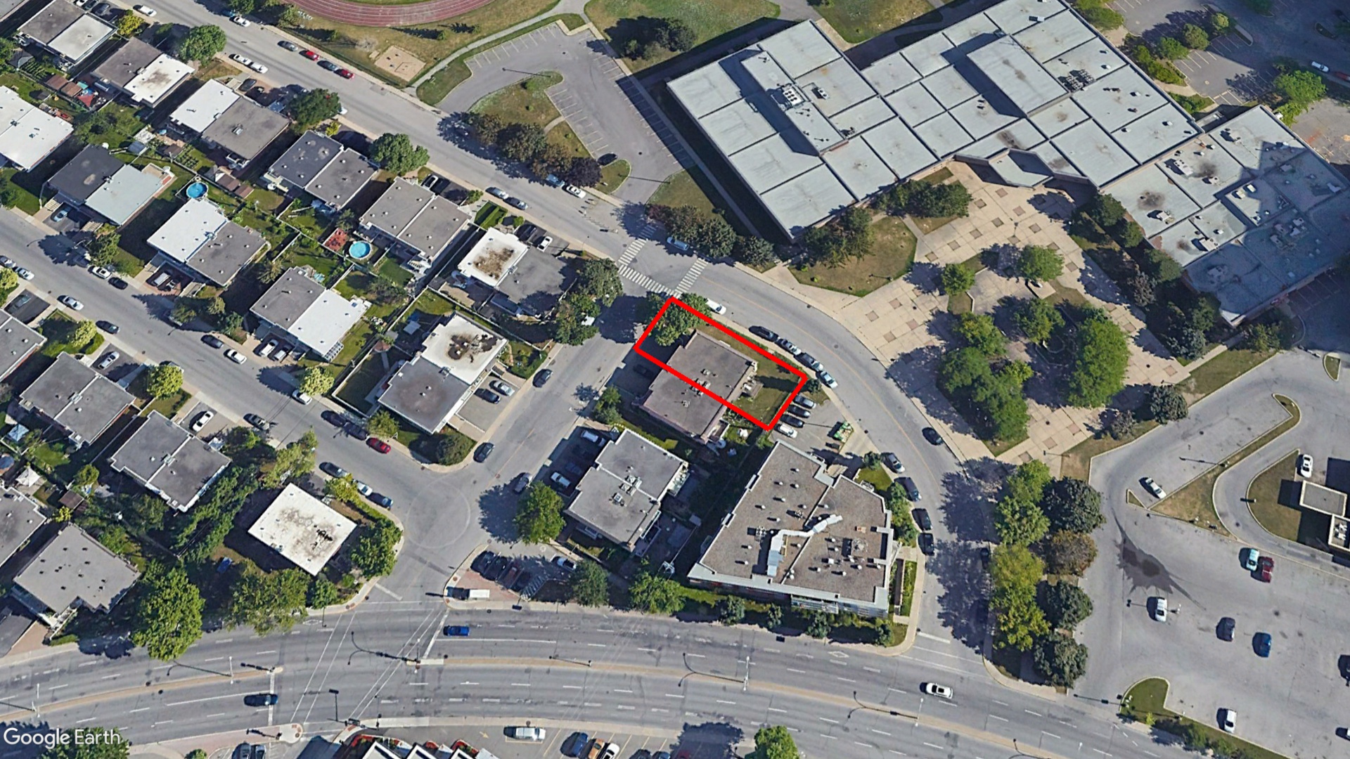 Tax Sale Montreal, Quebec - 020832-58