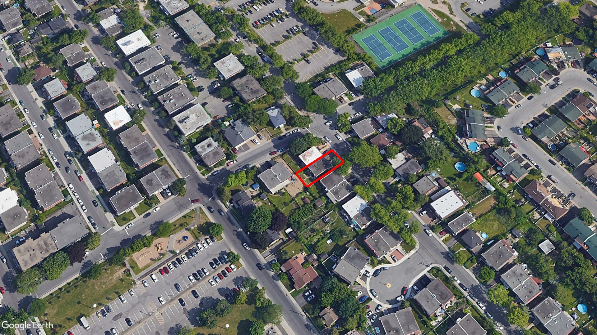 Tax Sale Montreal, Quebec - 020719-76