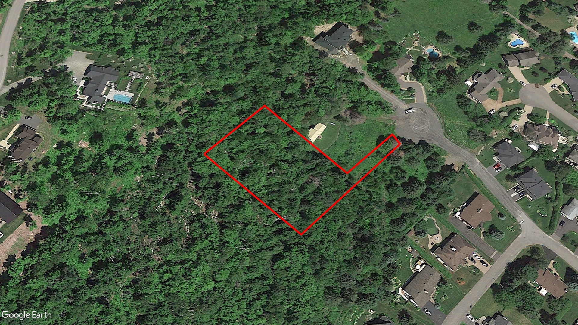 Tax Sale Les Pays-d'en-Haut, Quebec - 