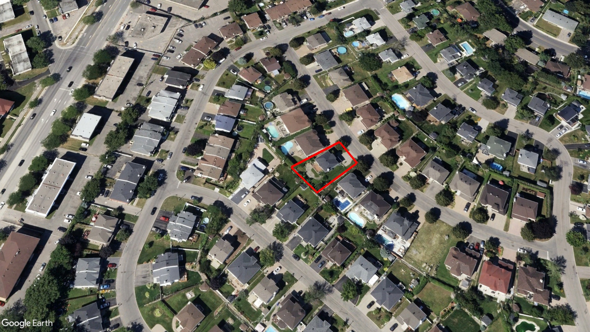 Tax Sale Montreal, Quebec - 041316-31