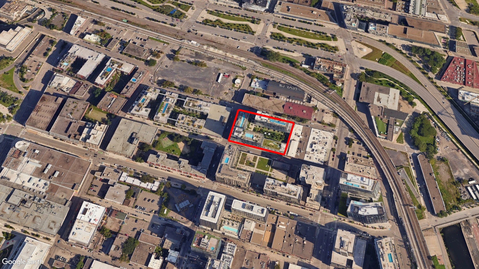 Tax Sale Montreal, Quebec - 120115-55