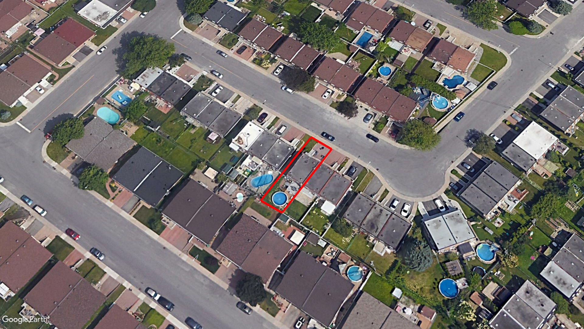 Tax Sale Montreal, Quebec - 040418-23