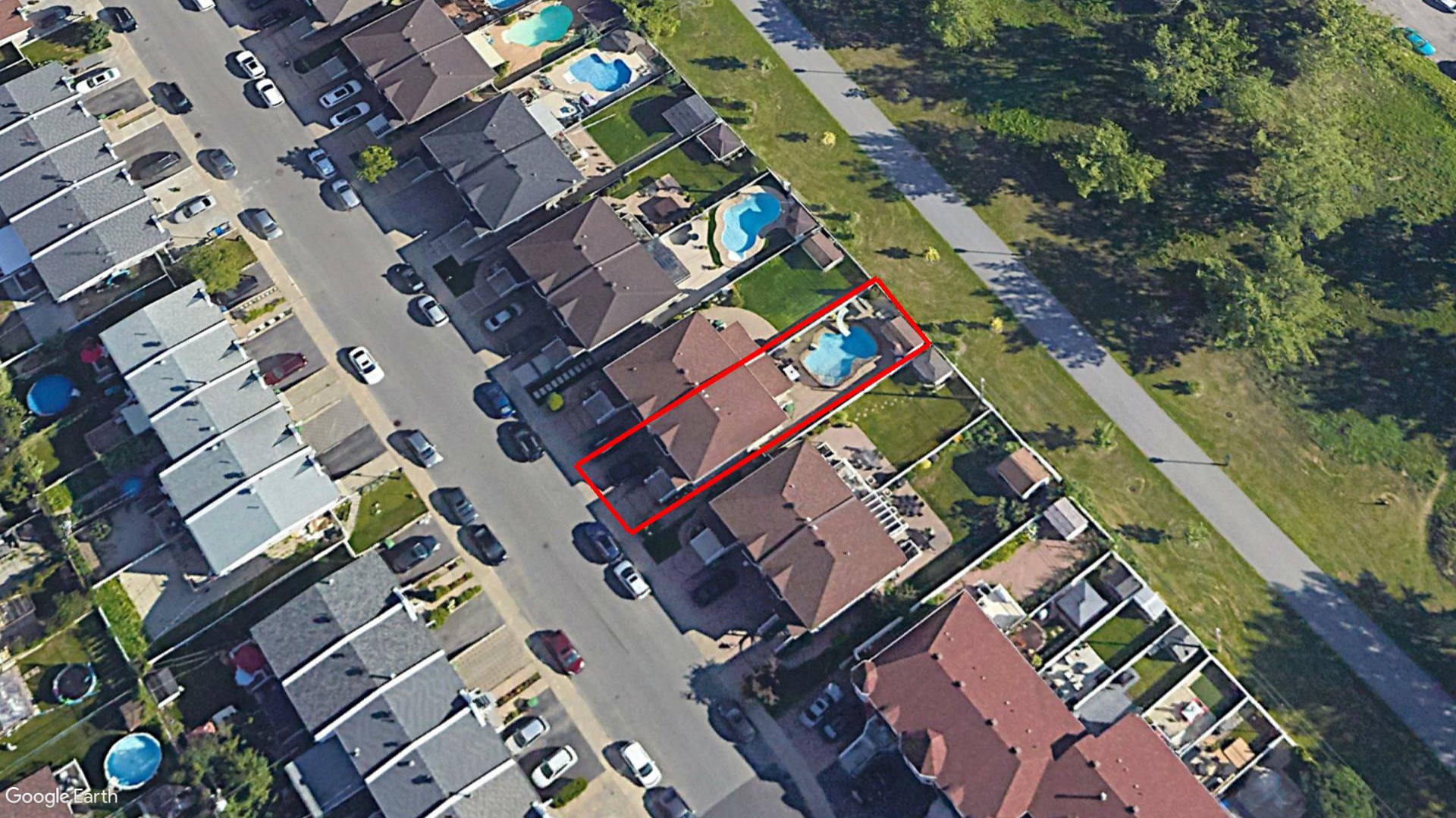 Tax Sale Montreal, Quebec - 854030-32