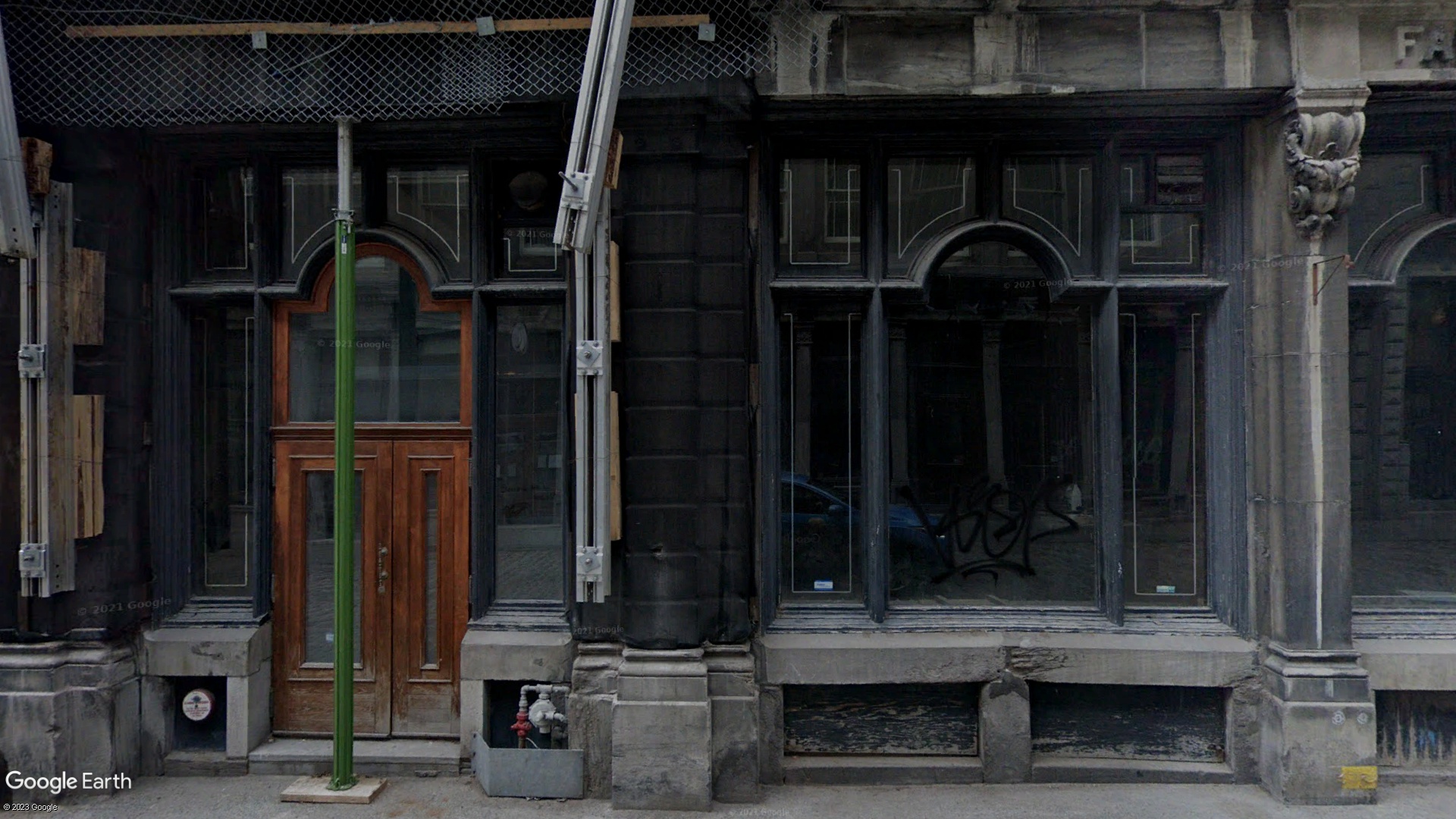 Tax Sale Montreal, Quebec - 140109-00