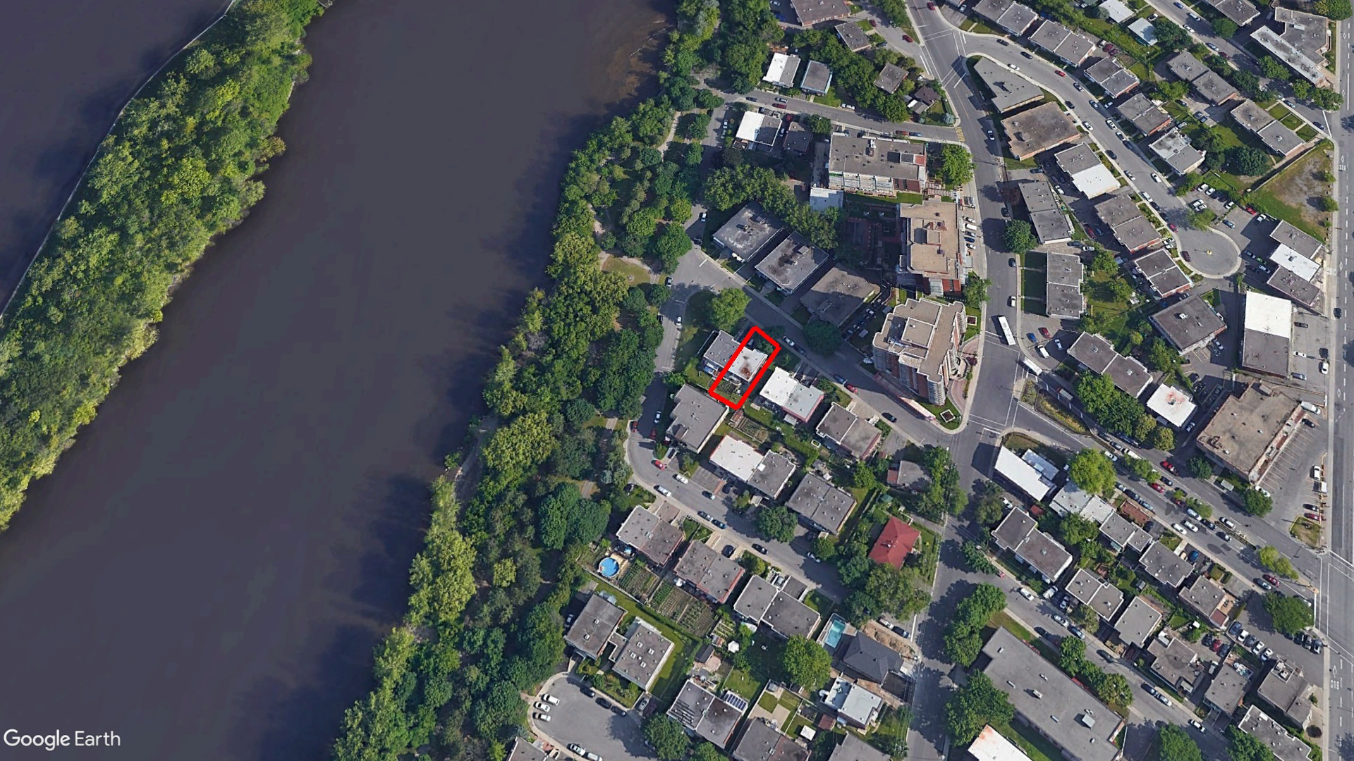 Tax Sale Montreal, Quebec - 020678-81 