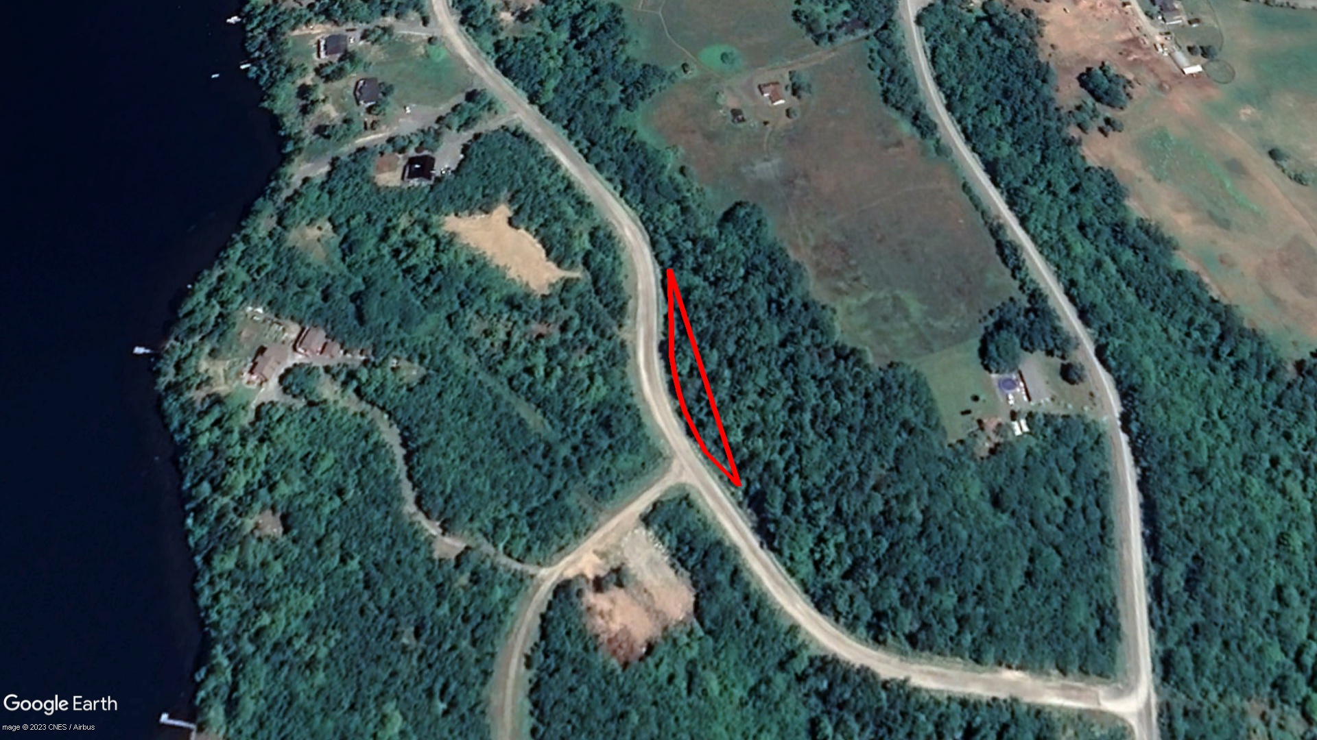 Tax Sale Lunenburg, Nova Scotia - 09683526