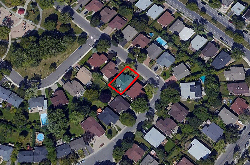 Tax Sale Montreal, Quebec - 040982-76