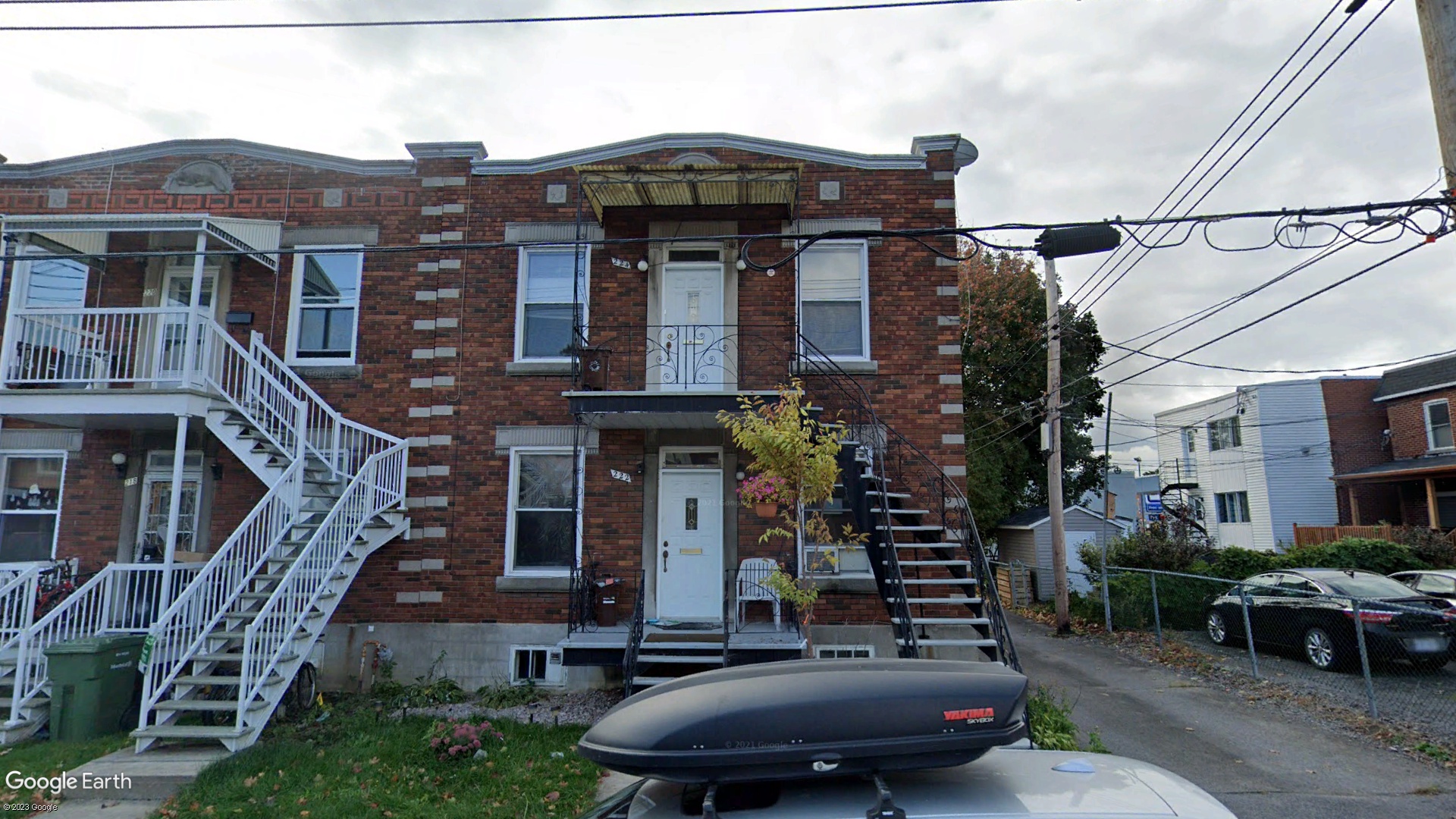 Tax Sale Montreal, Quebec - 040445-85