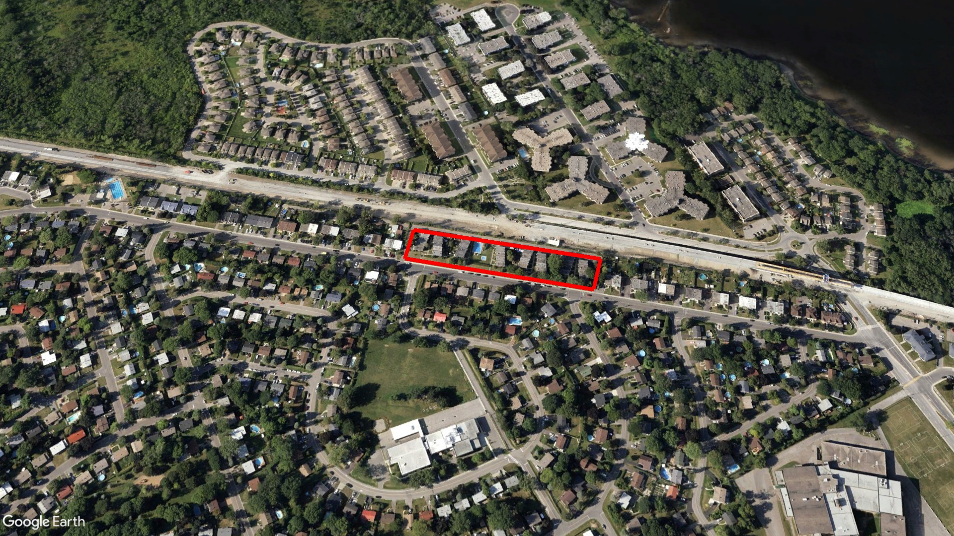 Tax Sale Montreal, Quebec - 040185-06