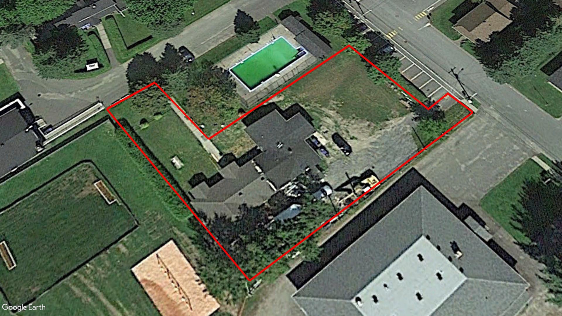 Tax Sale Coaticook, Quebec - 0492 76 8352