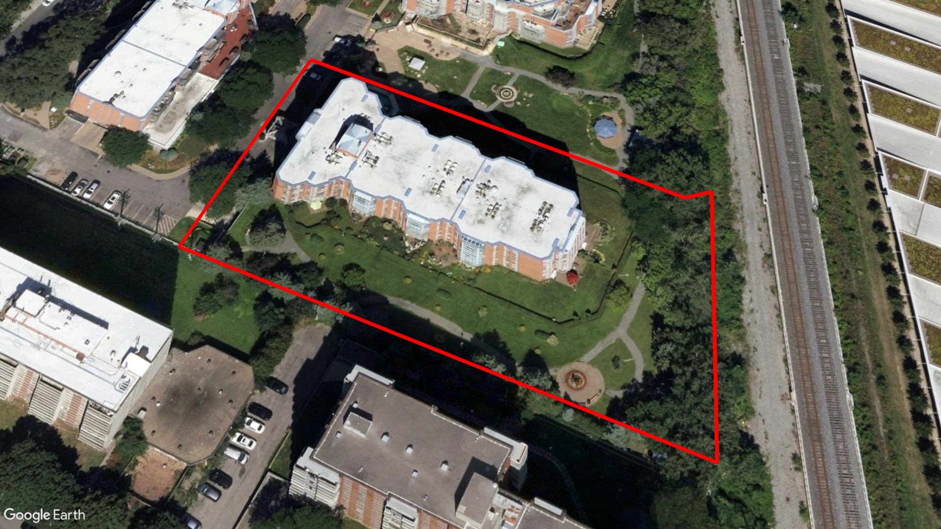 Tax Sale Montreal, Quebec - 041371-79