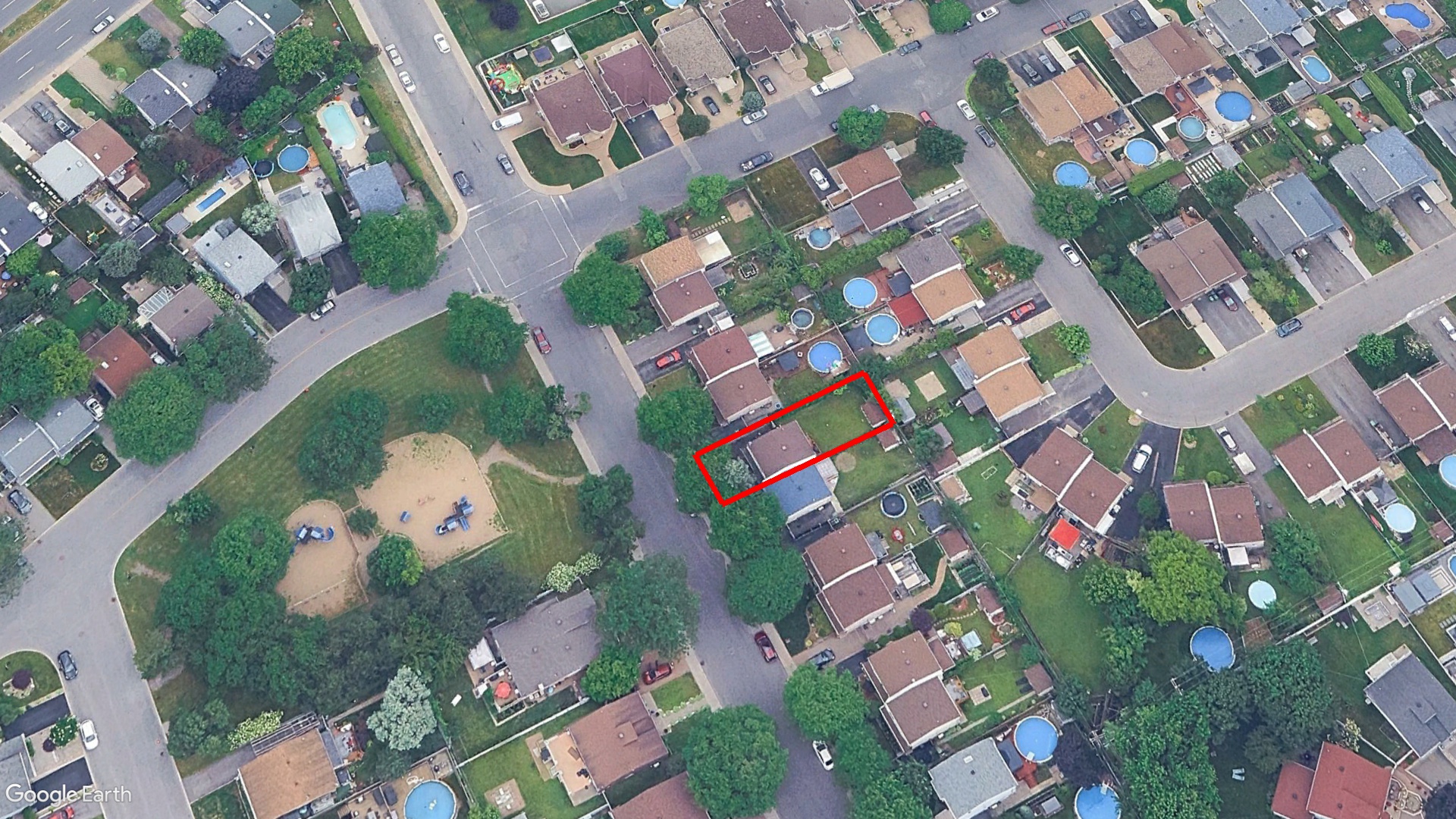 Tax Sale Montreal, Quebec - 899985-83