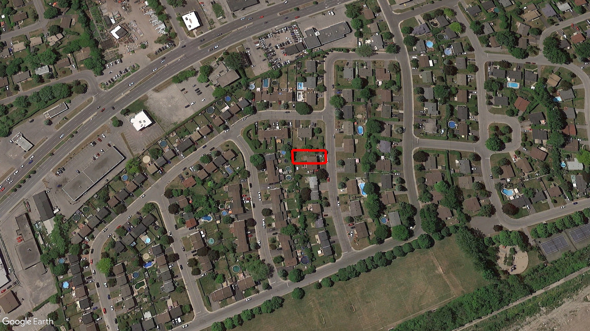 Tax Sale Montreal, Quebec - 040222-86