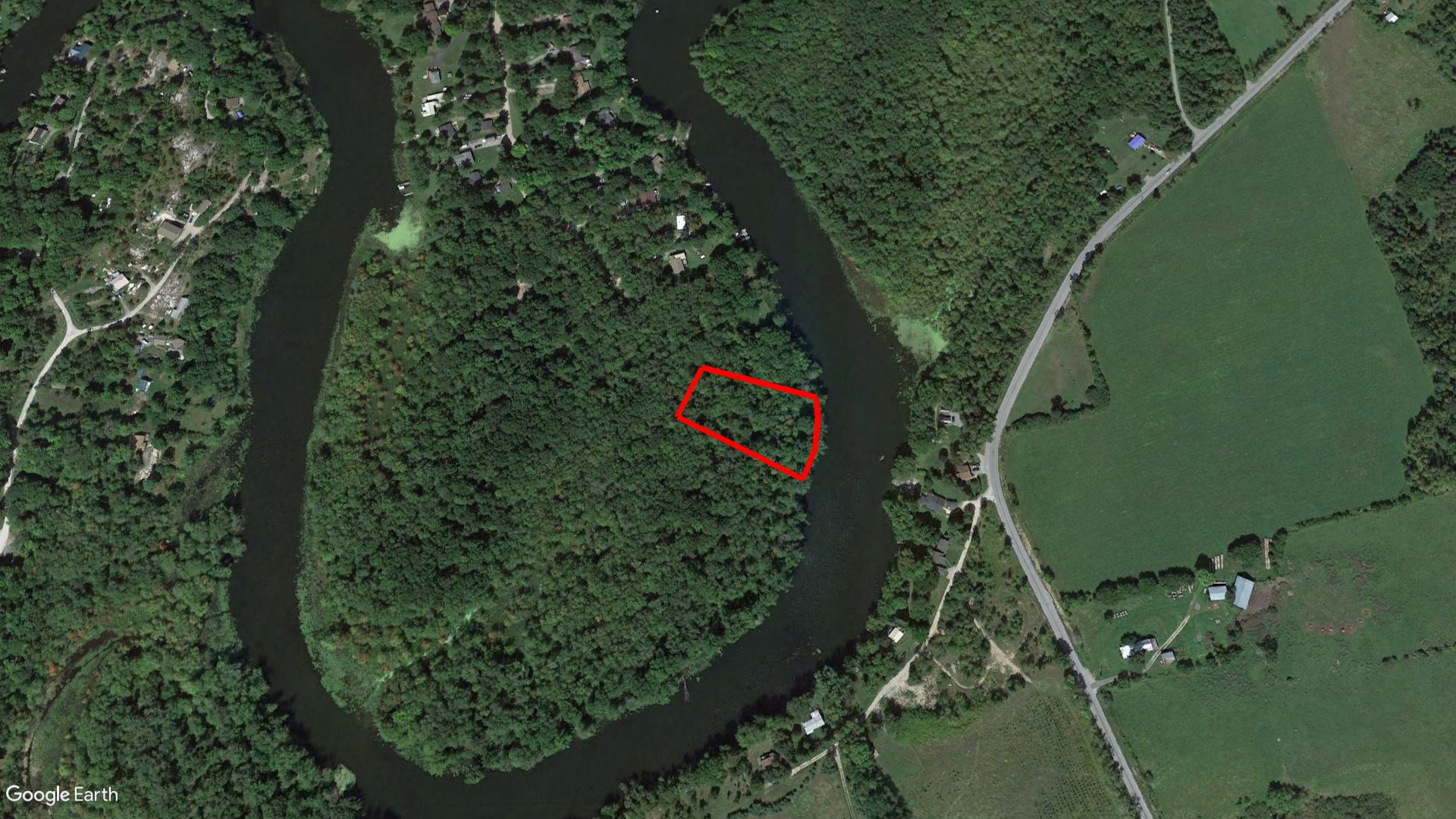 Tax Sale Tweed, Ontario - 12 31 328 015 02920 0000