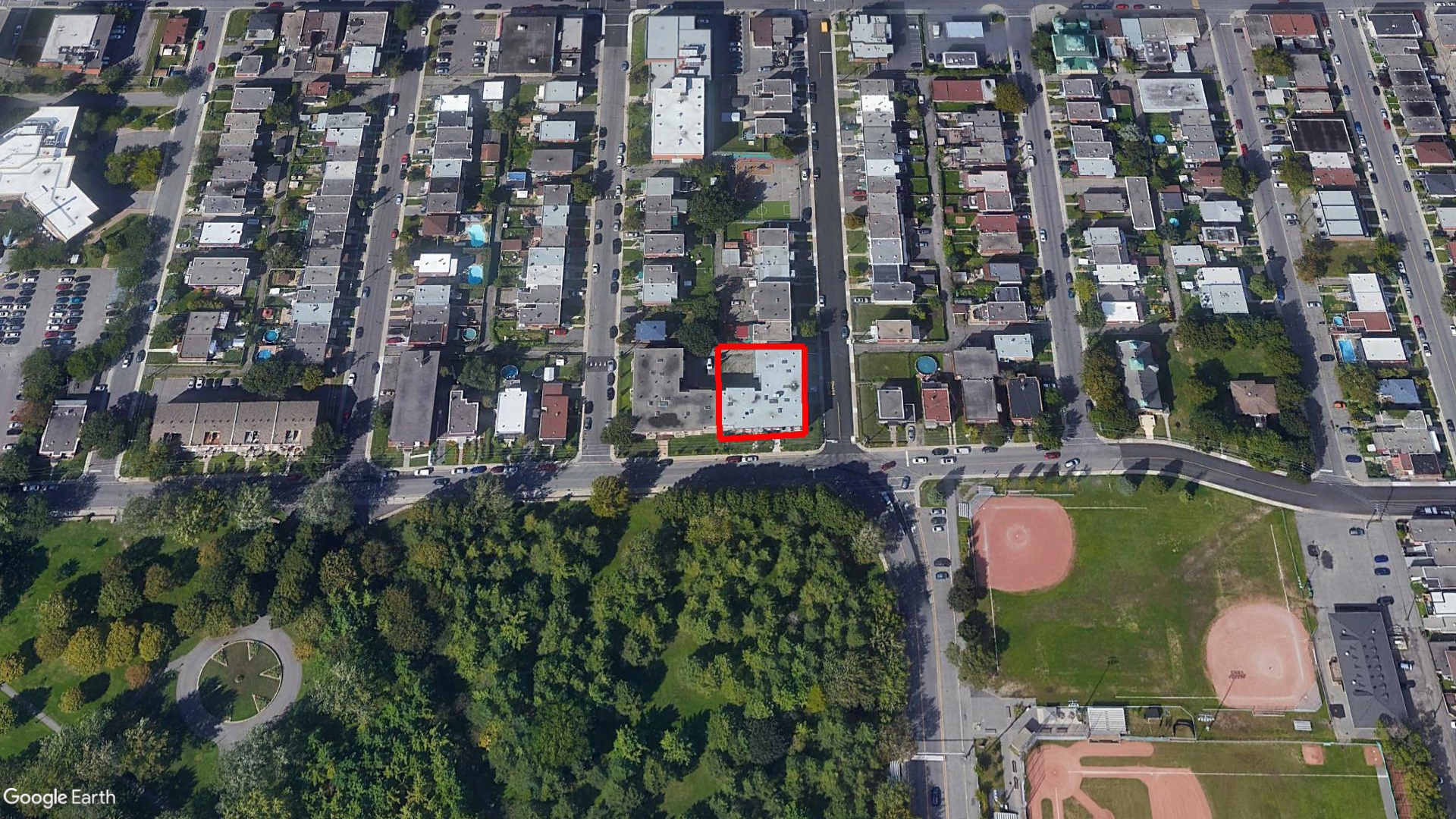 Tax Sale Montreal, Quebec - 050572-74