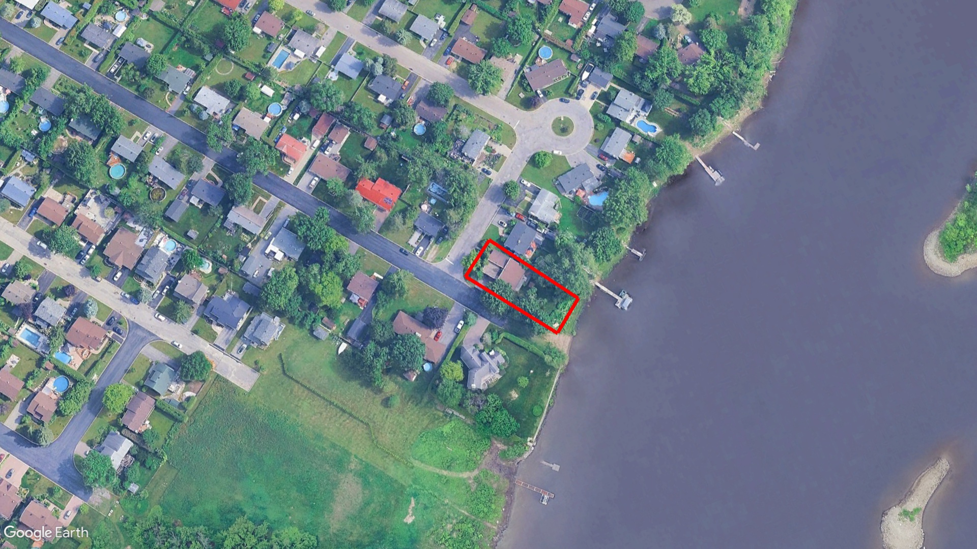 Tax Sale Montreal, Quebec - 040547-09