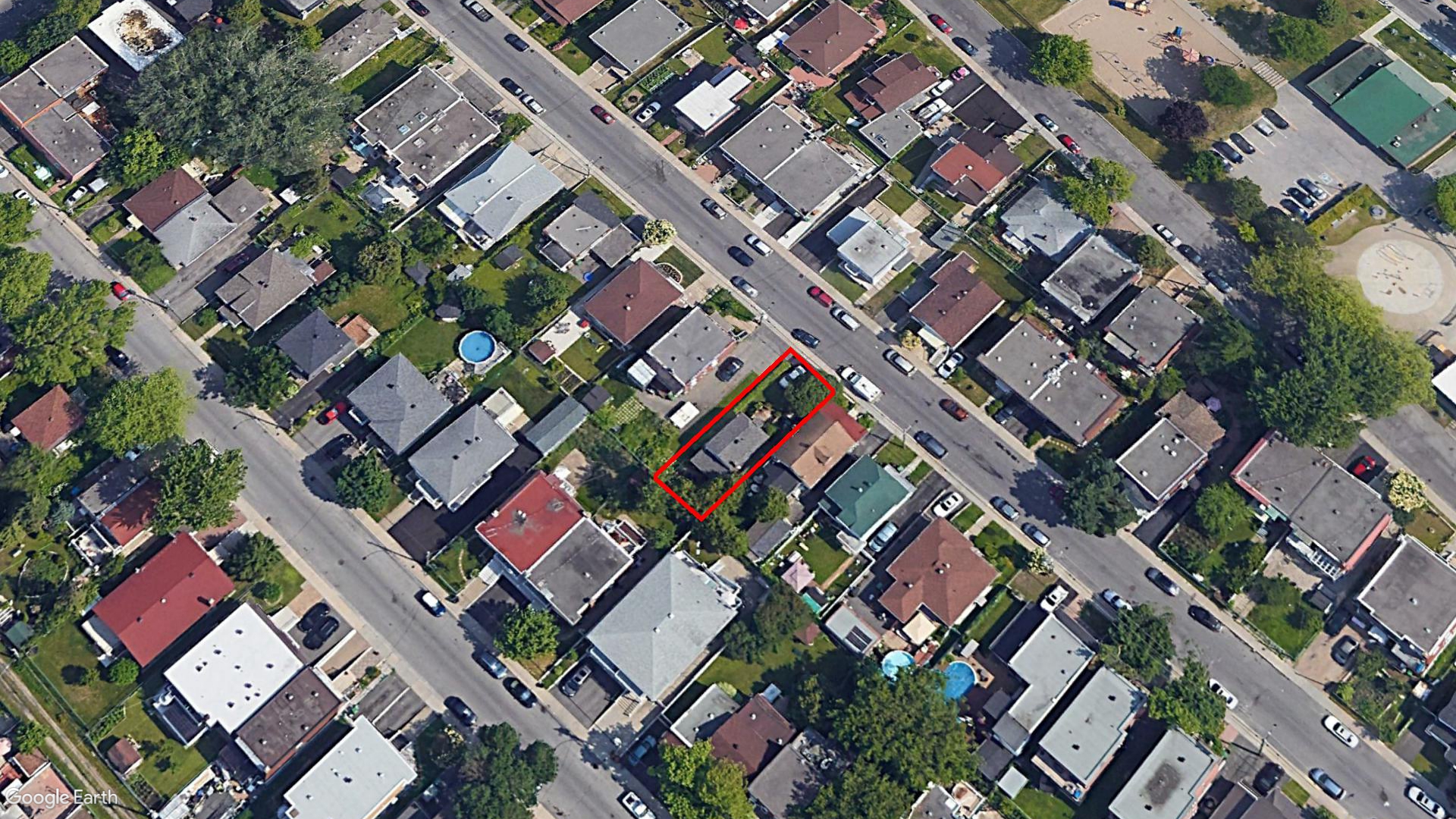 Tax Sale Montreal, Quebec - 020684-83