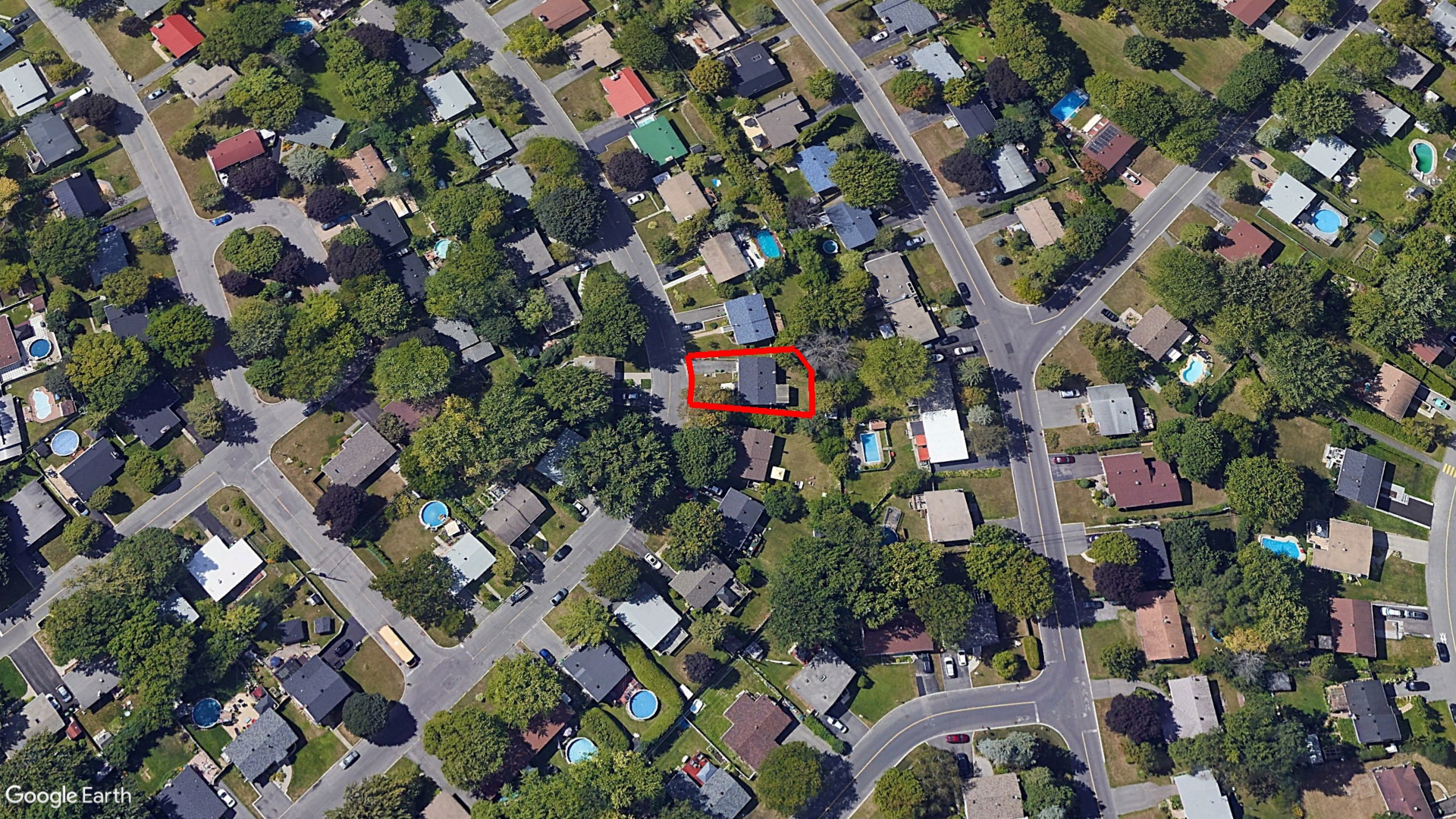 Tax Sale Montreal, Quebec - 040042-54