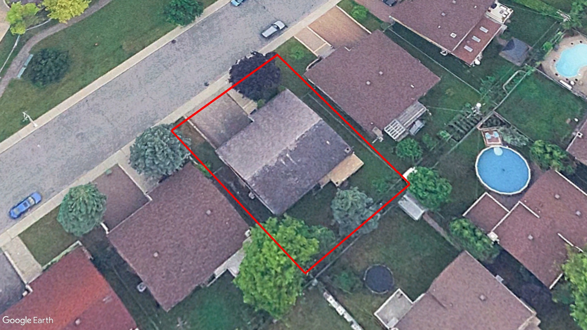 Tax Sale Montreal, Quebec - 041009-07