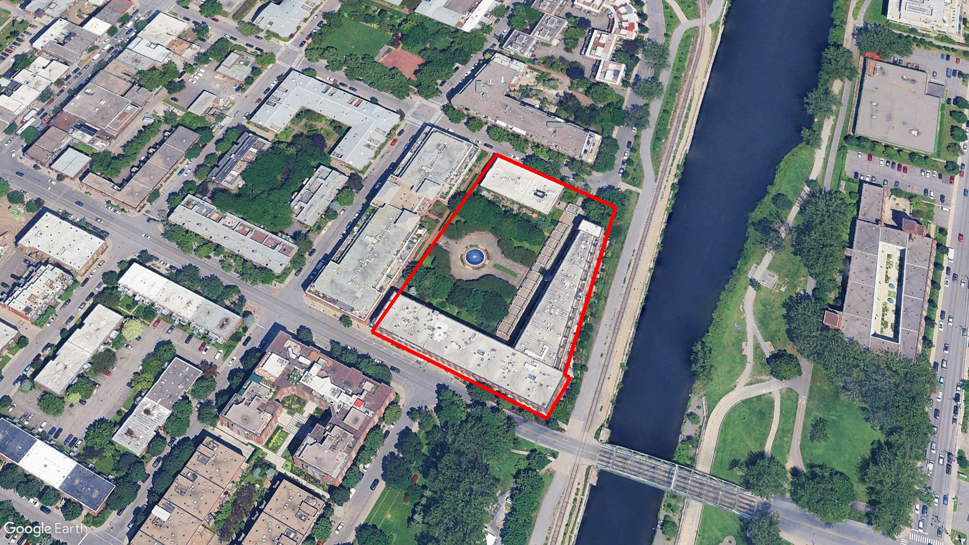 Tax Sale Montreal, Quebec - 250113-93