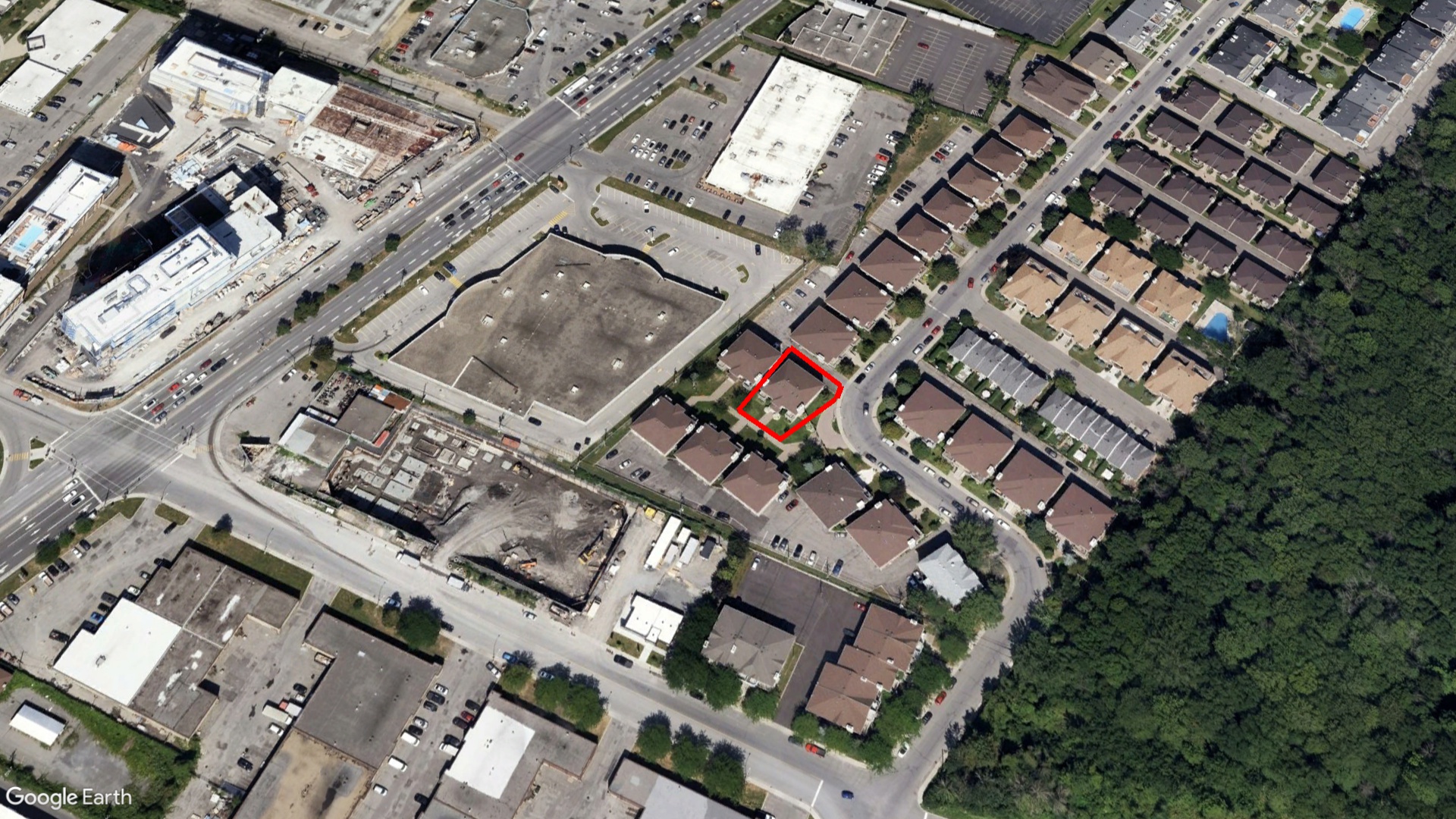 Tax Sale Montreal, Quebec - 050077-25