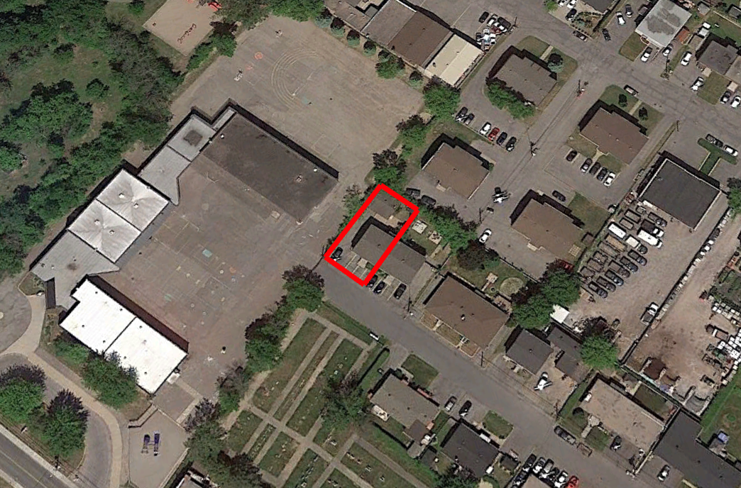 Tax Sale Montreal, Quebec - 040554-95