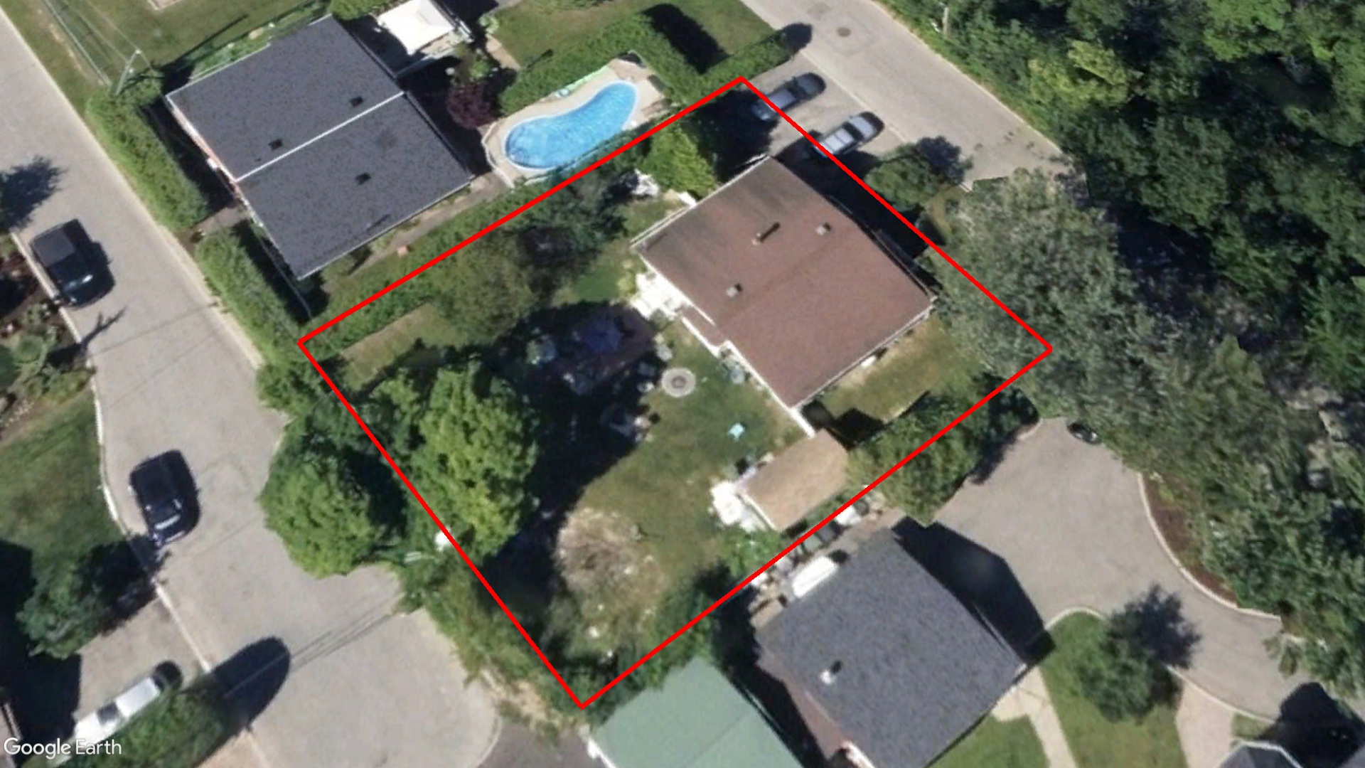 Tax Sale Montreal, Quebec - 040545-75